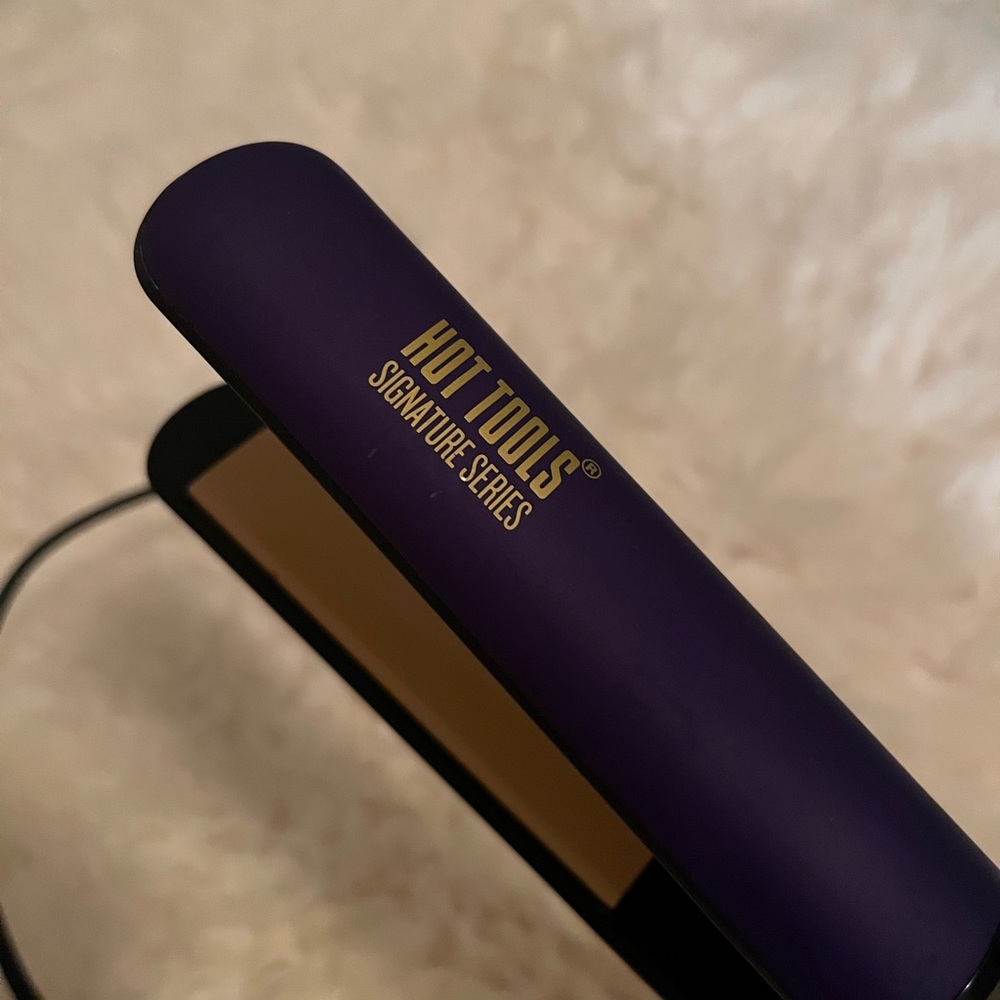 Hot Tools Flat Iron